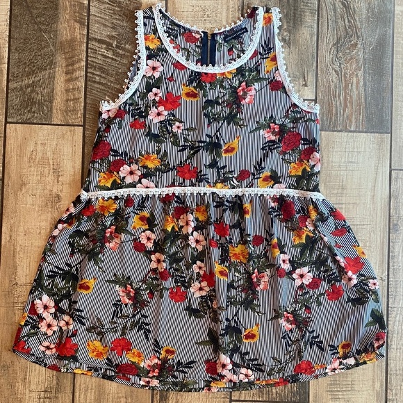 Signature Studio Floral and Stripe Blouse - Picture 1 of 10